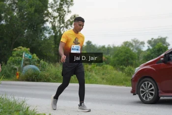Runner Photo 2143004