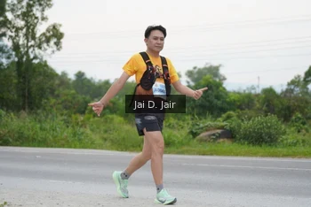 Runner Photo 2143046