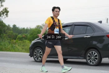 Runner Photo 2143048