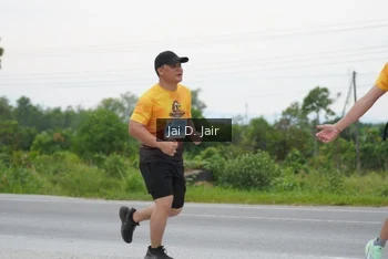 Runner Photo 2143055