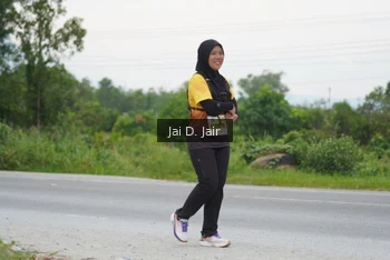 Runner Photo 2143084