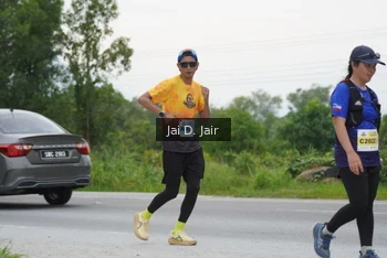 Runner Photo 2143117