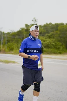 Runner Photo 2143158