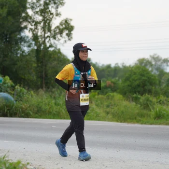 Runner Photo 2143159