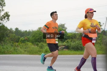 Runner Photo 2143319