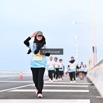 Runner Photo 2143410