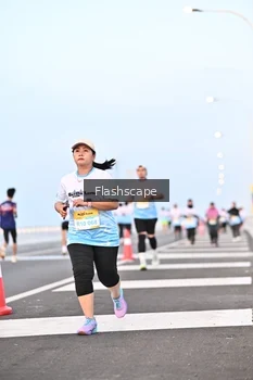 Runner Photo 2143458