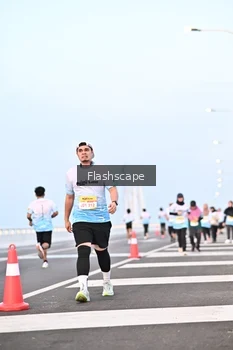 Runner Photo 2143462