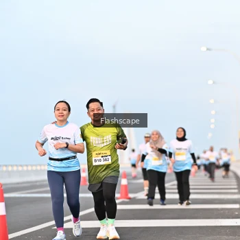 Runner Photo 2143618
