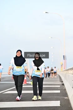 Runner Photo 2143842
