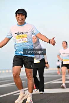 Runner Photo 2143875