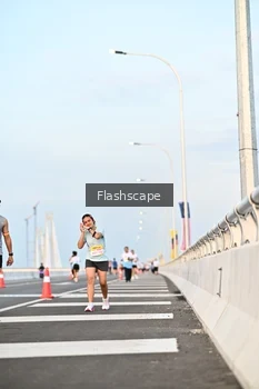 Runner Photo 2143889