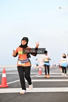 Runner Photo 2143966