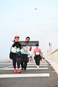 Runner Photo 2143979