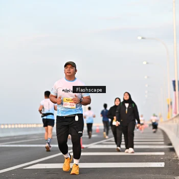 Runner Photo 2144180