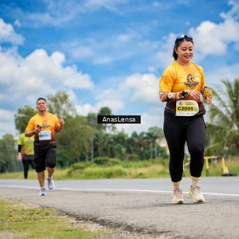 Runner Photo 2144406