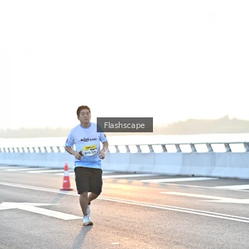 Runner Photo 2144513