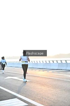 Runner Photo 2144643