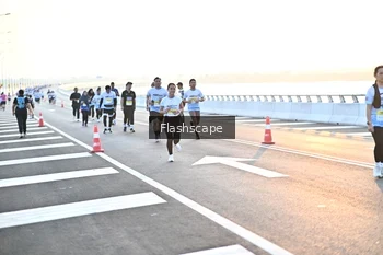 Runner Photo 2144850