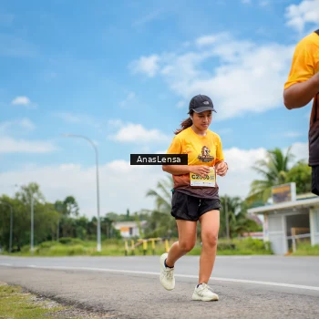 Runner Photo 2144879