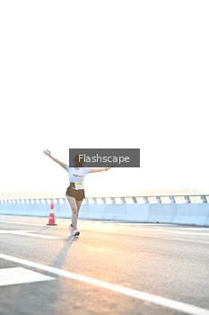 Runner Photo 2144923