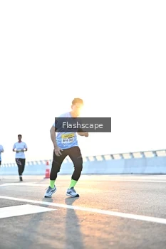 Runner Photo 2144973