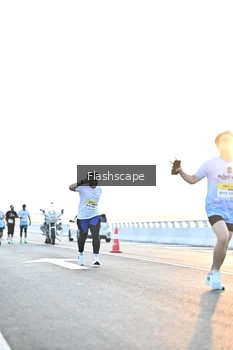 Runner Photo 2145241