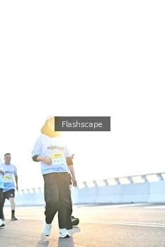 Runner Photo 2145671