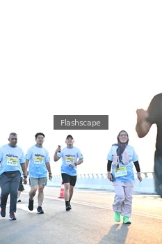 Runner Photo 2145834