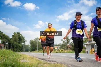 Runner Photo 2145840