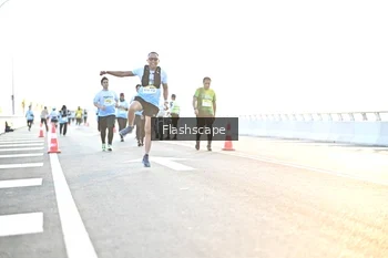 Runner Photo 2146341