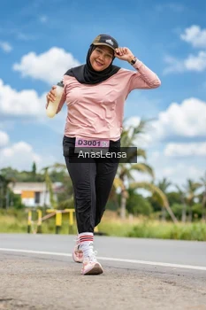 Runner Photo 2146590