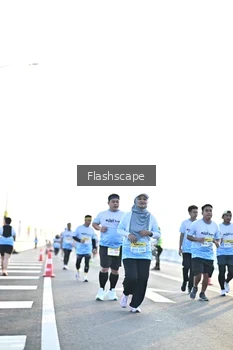 Runner Photo 2146705