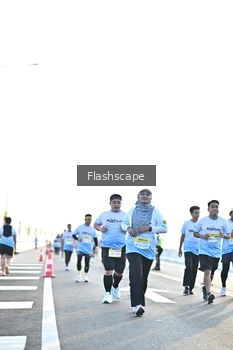 Runner Photo 2146713