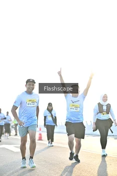 Runner Photo 2147001