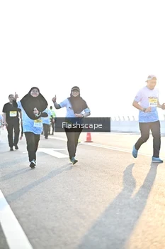 Runner Photo 2147093