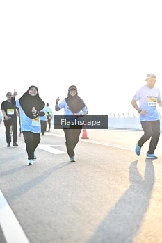 Runner Photo 2147099