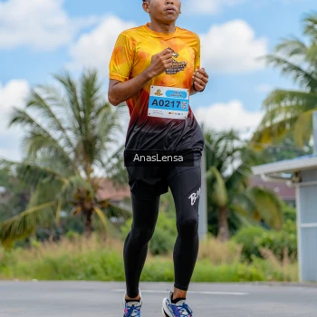 Runner Photo 2147400