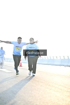 Runner Photo 2147436