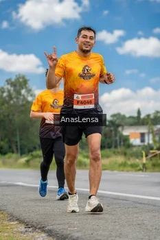 Runner Photo 2147453