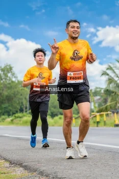Runner Photo 2147460