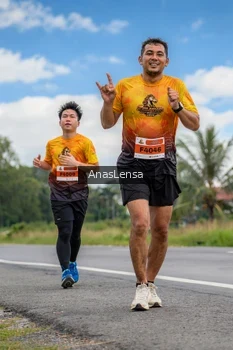Runner Photo 2147464