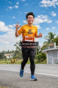 Runner Photo 2147497