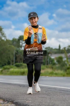 Runner Photo 2147559