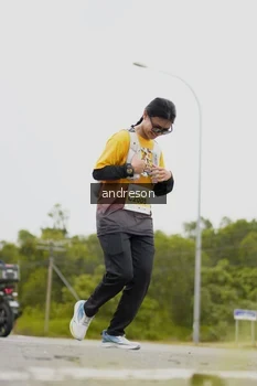 Runner Photo 2147602