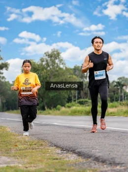 Runner Photo 2147607