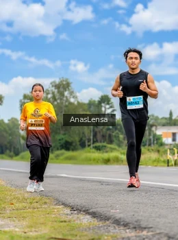 Runner Photo 2147612