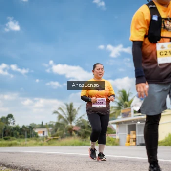Runner Photo 2147775