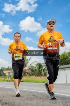 Runner Photo 2147800