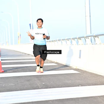 Runner Photo 2147888